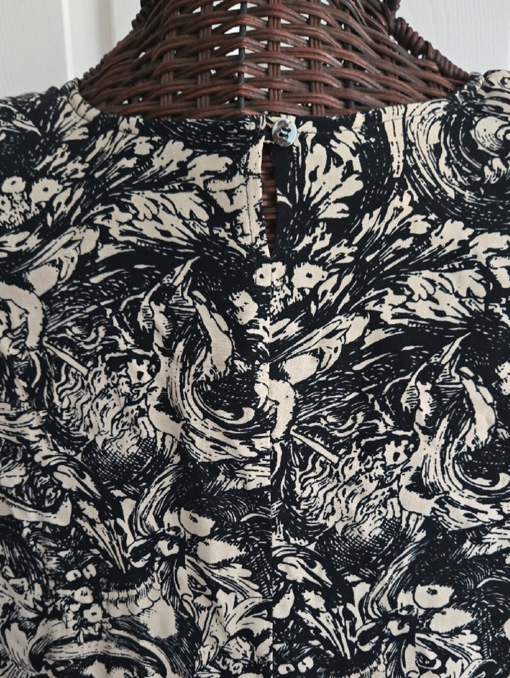 Carole Little Black and Cream Abstract Floral Short Sleeve Tee - Picture 7 of 8
